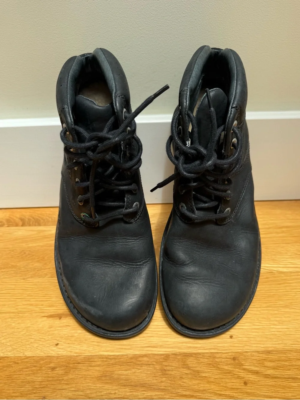 UGG Black Leather Lace-Up Boots, size 10 men’s